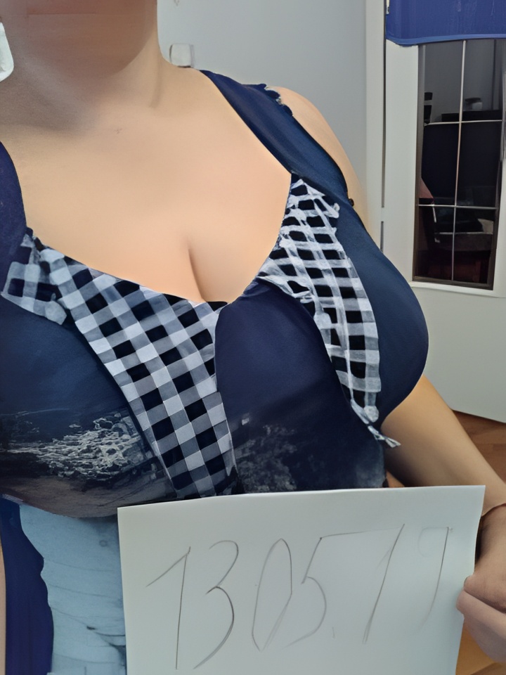 Полина привлекальеная девушка из Вознесеновки цена от 3000 руб