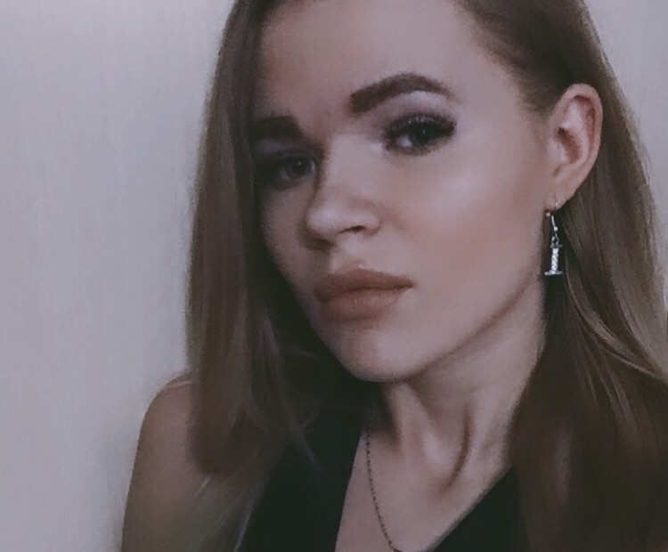 Настя привлекальеная девушка из Вознесеновки цена от 3500 руб