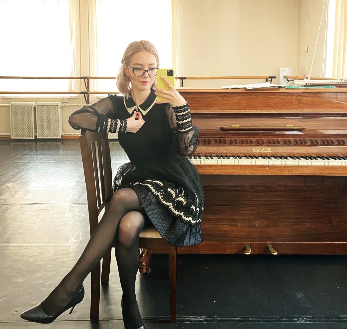 Яна привлекальеная девушка из Вознесеновки цена от 5000 руб