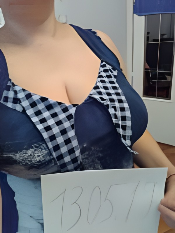 Полина привлекательная девушка из Вознесеновки цена от 3000 руб