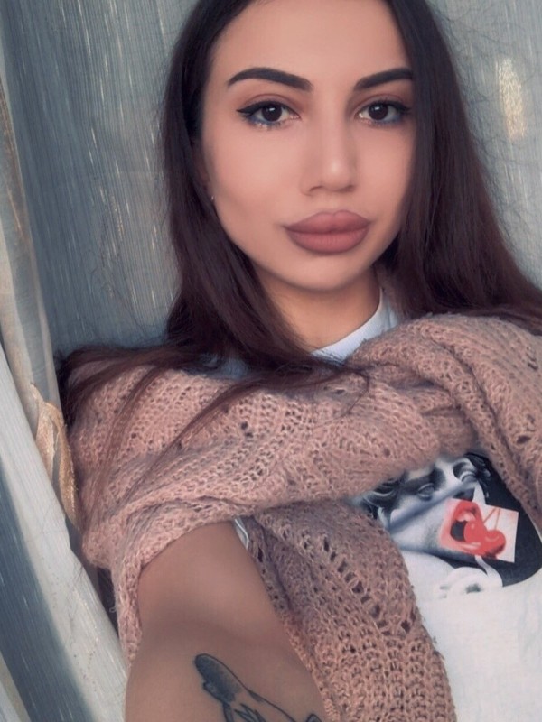 Инна привлекательная девушка из Вознесеновки цена от 3500 руб